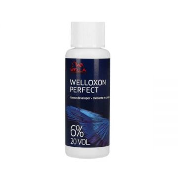 Oxidant 6 % - Wella Professionals Welloxon Perfect 6% 20 vol., 60 ml
